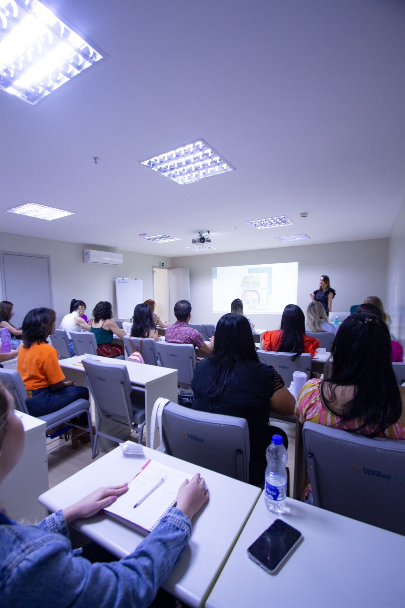 Cursos de estética em Goiânia. Aulas práticas e Centro Estético Próprio