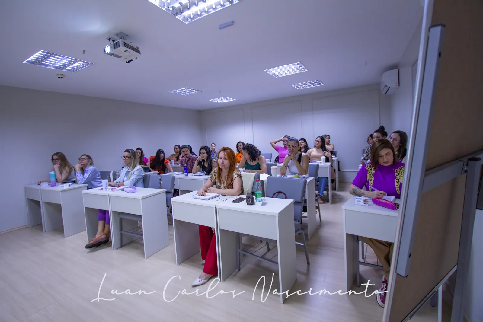 Turma do Instituto Venere em aula
